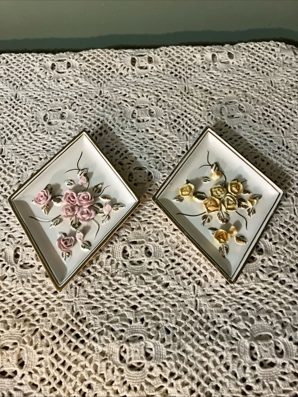 Vintage Lefton Diamond Shape Wall Plaque Decor w/ Yellow Pink 3D Flowers #2780